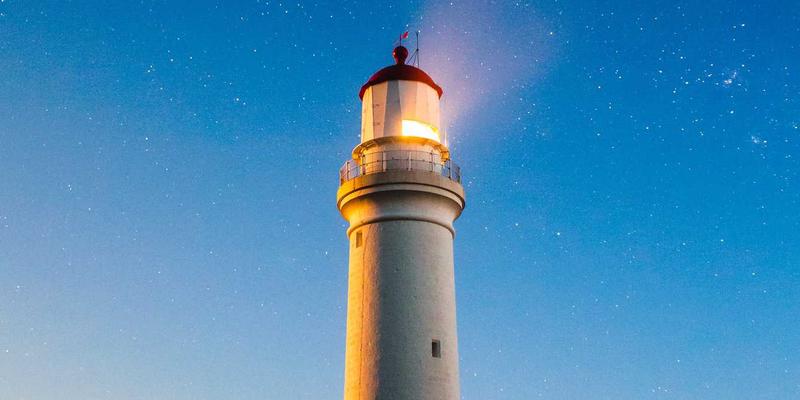 绿氢冶金：风能与太阳能驱动的氢基直接还原铁技术如何引领钢铁行业深度脱碳革命